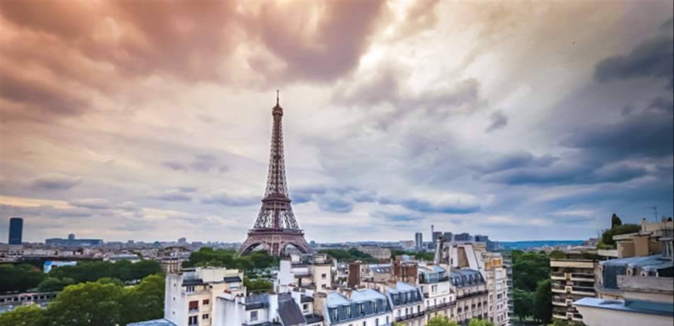 ظاهرة غريبة في باريس.. وهذا سعر المتر لمن يفكر بالسفر إليها!