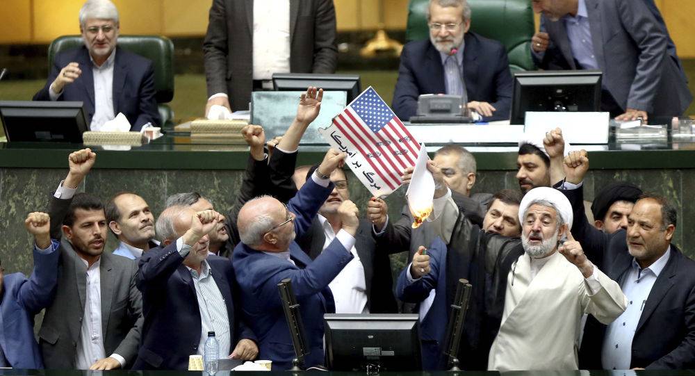 إيران تدرس حذف 4 أصفار من عملتها.. فماذا يعني ذلك