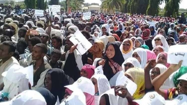 تظاهرة مؤيدة للبشير في شرق السودان