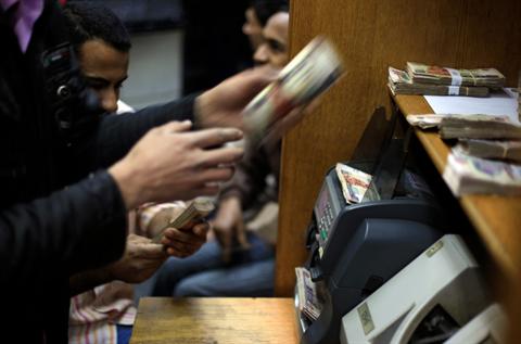 مصر تعدل موازنتها لتنشيط الاقتصاد