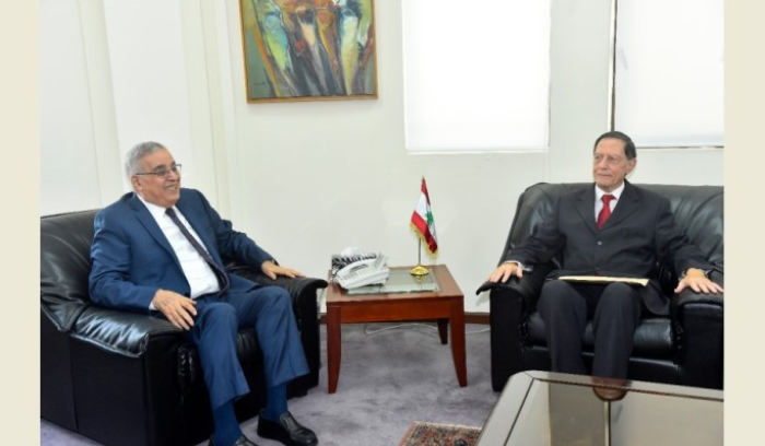 عملية اقتراع المغتربين اللبنانيين محور اجتماع بو حبيب مع وفد هيئة الاشراف على الانتخابات