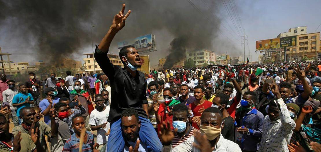 "هيومن رايتس ووتش" تتهم قوات الأمن السودانية بإسارة معاملة معارضين للانقلاب