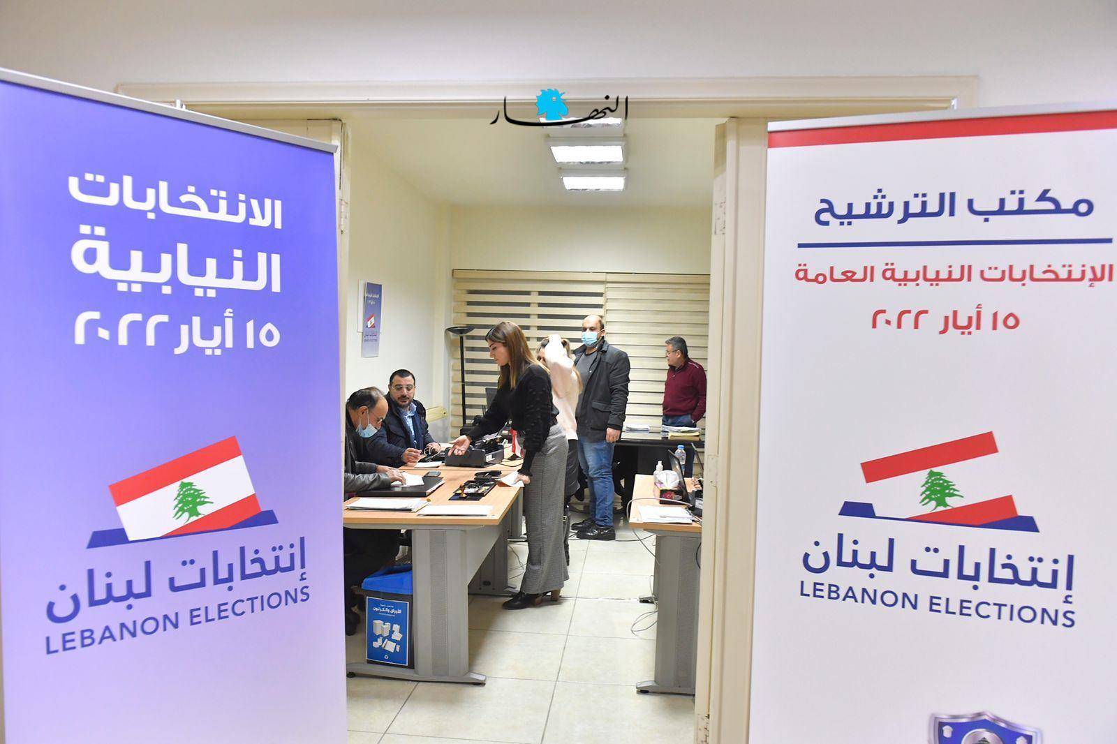 الدول الكبرى تتطلّع الى مرحلة ما بعد الإنتخابات وتحالفاتها الجديدة
«سحور» السنيورة والسفراء الأربعة: دعم عربي وخليجي وتحفيز الناخب السني