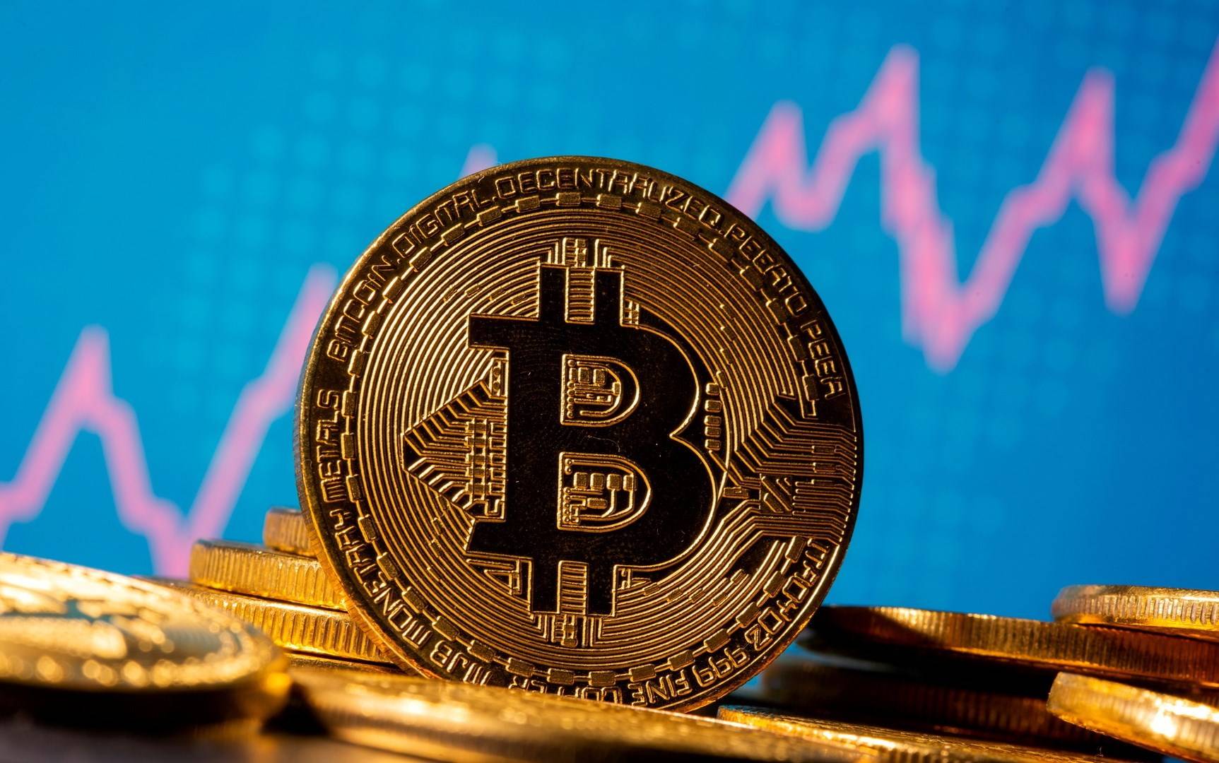 العملات المشفرة على حساب الأسهم والسندات..صناديق التحوط تعيد ترتيب أوراقها