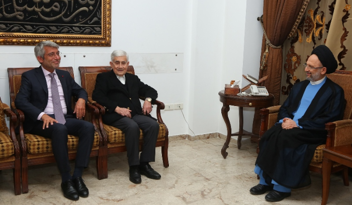 تلقى برقيتيّ تهنئة من الحريري وعلاوي
فضل الله التقى فياض: ليبقى
لبنان واحة للحرية والتعبير