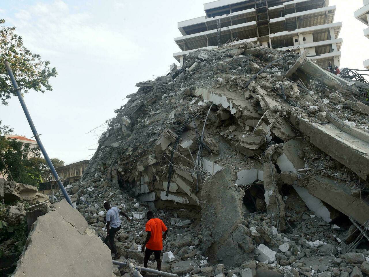 5 قتلى بانهيار مبنى سكني في مدينة لاغوس النيجيرية