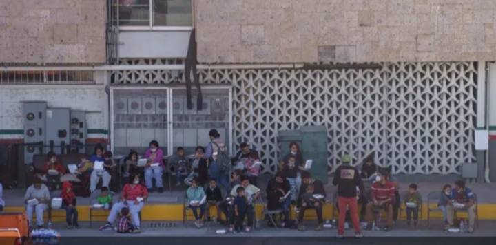 الولايات المتحدة تتأهب لموجة هجرة كبيرة من حدود المكسيك