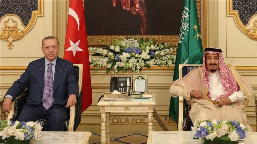 أردوغان يلتقي الملك سلمان وولي عهده: نفتتح عهداً جديداً مع المملكة