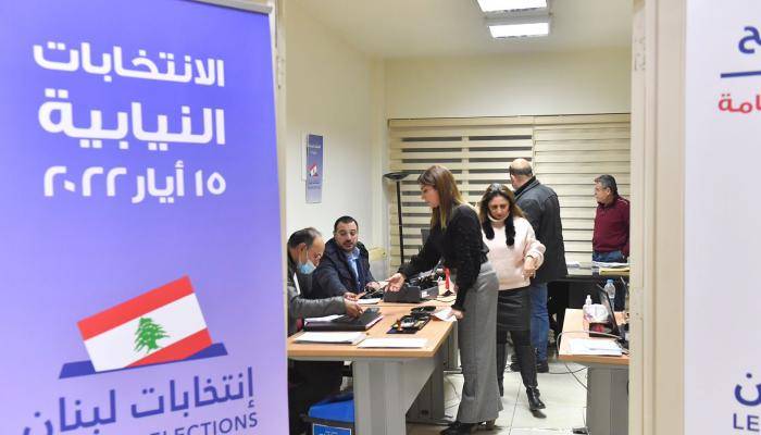 الديار تكشف القصة الكاملة للكابيتال كونترول الحالي
السفير السعودي جمع السنيورة والمخزومي لتخفيف التوتر بين السنة