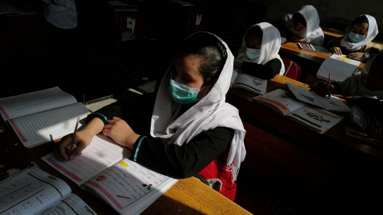 "اليونيسف" تحذّر: حظر تعليم الفتيات في أفغانستان سيؤثر على صحتهن العقلية