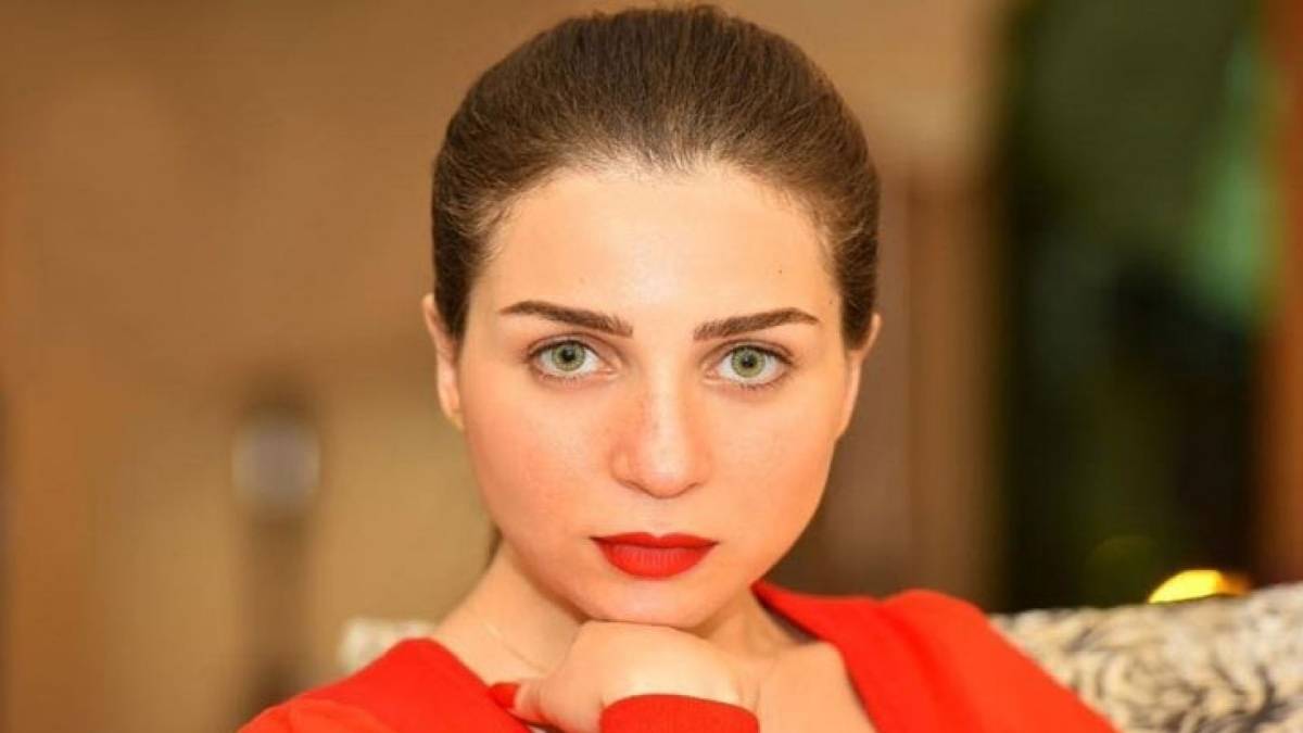 حقيقة خطوبة مي عز الدين على أحمد أبو هشيمة بعد انفصاله عن ياسمين صبري