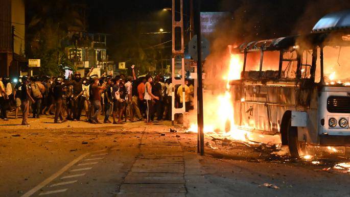 رئيس سريلانكا يفرض حالة الطوارئ بسبب استمرار الاحتجاجات في البلاد
