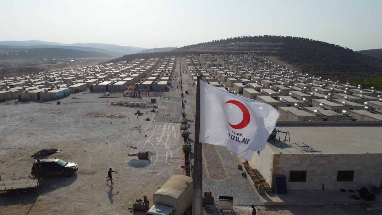 تركيا تفتتح منازل سكنية في إدلب بعد إعلان إردوغان رغبته بترحيل مليون لاجئ سوري