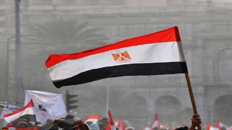 ناشطون مصريون يطالبون بإجراءات لبناء الثقة