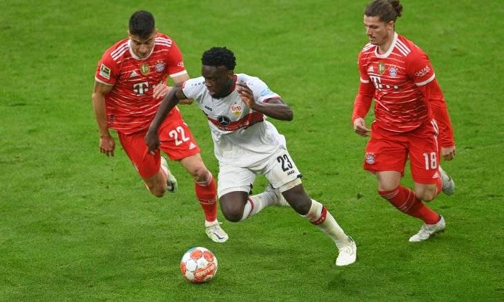 في ليلة التتويج.. شتوتغارت المهدد بالهبوط يفسد احتفالات بايرن