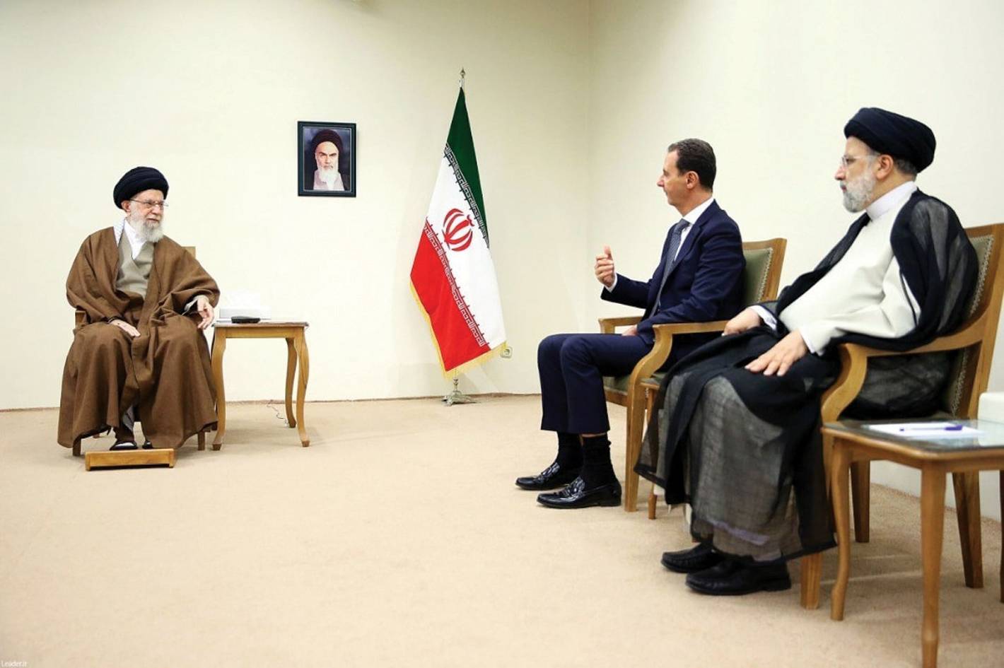 خامنئي: مكانة سوريا الآن أعلى من السابق وباتت أكثر قوة
الأسد: علاقتنا بطهران منعت «إسرائيل» من التحكّم بالمنطقة