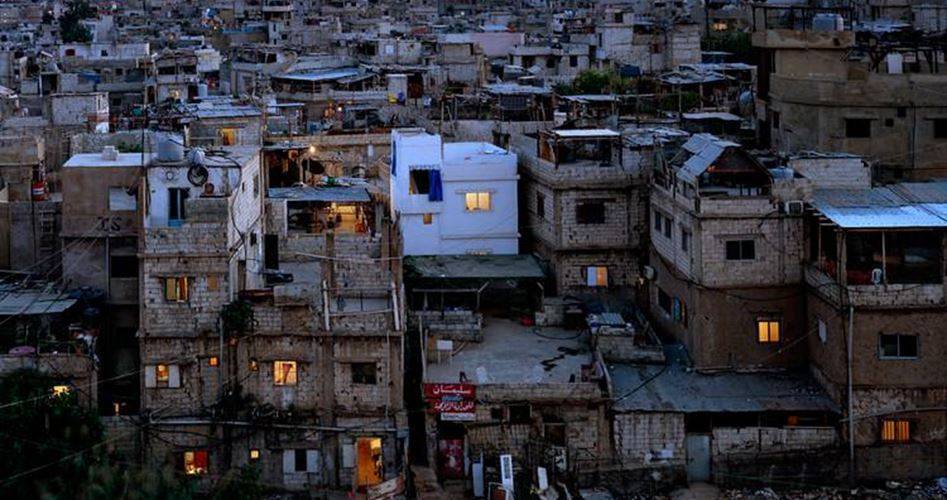 فصائل منظمة التحرير الفلسطينية : يمنع منعا باتا على الجميع مغادرة المخيمات