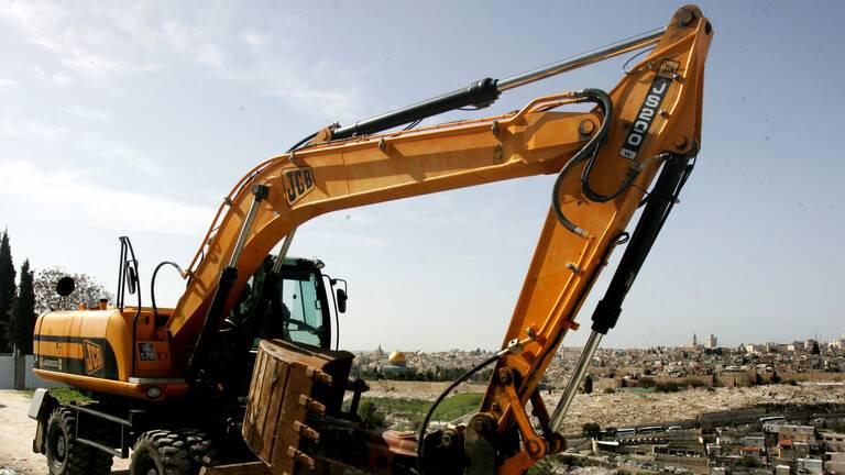 إسرائيل تهدم منازل فلسطينيين