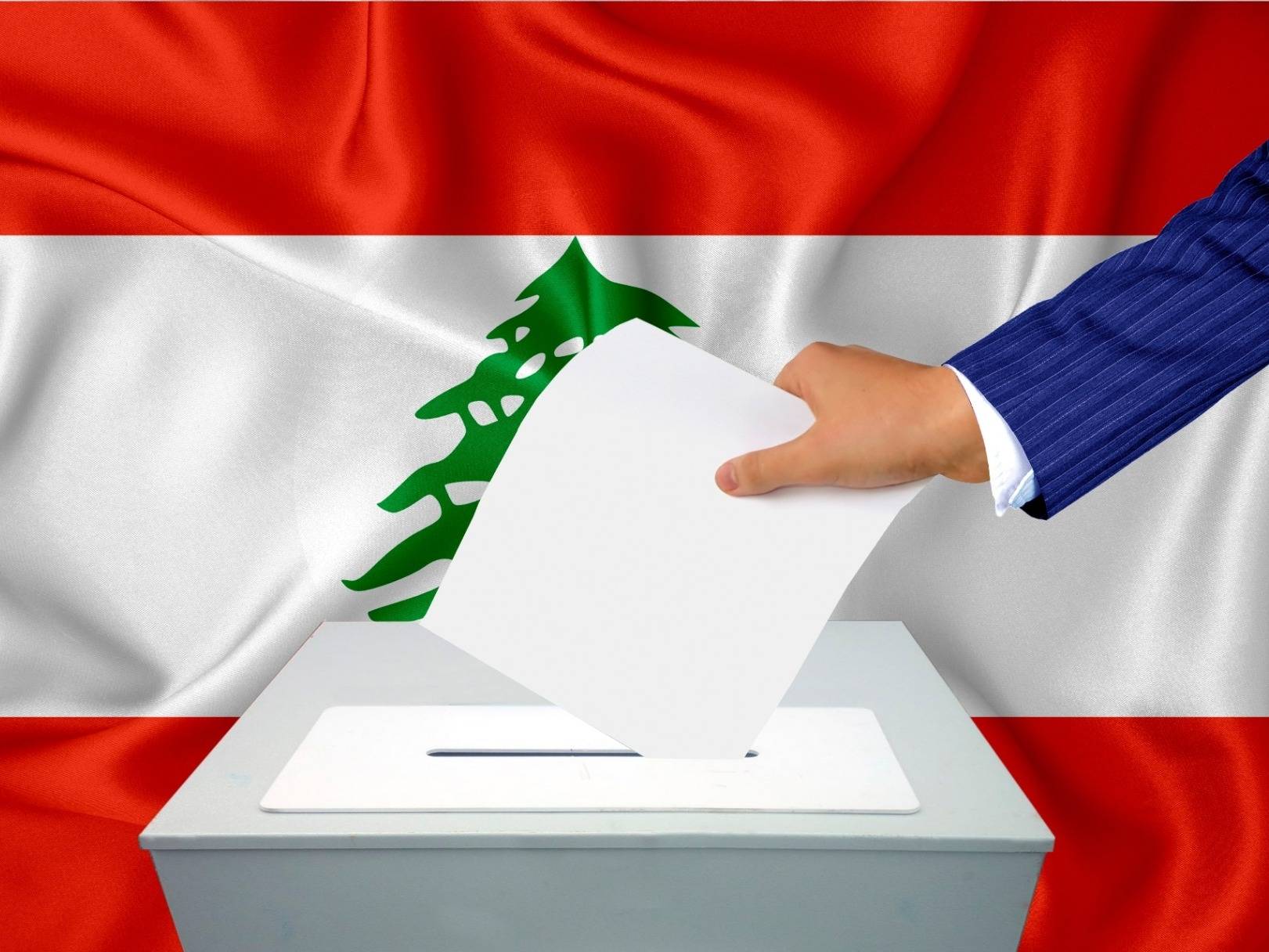 فتح باب الصناديق لانطلاق عملية اقتراع الموظفين