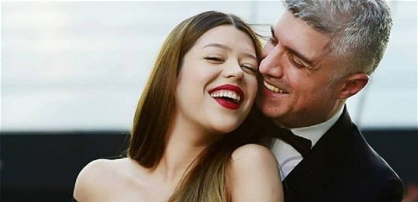 أوزجان دينيز يتعرّض لهجوم بسبب حبيبته الايرانية