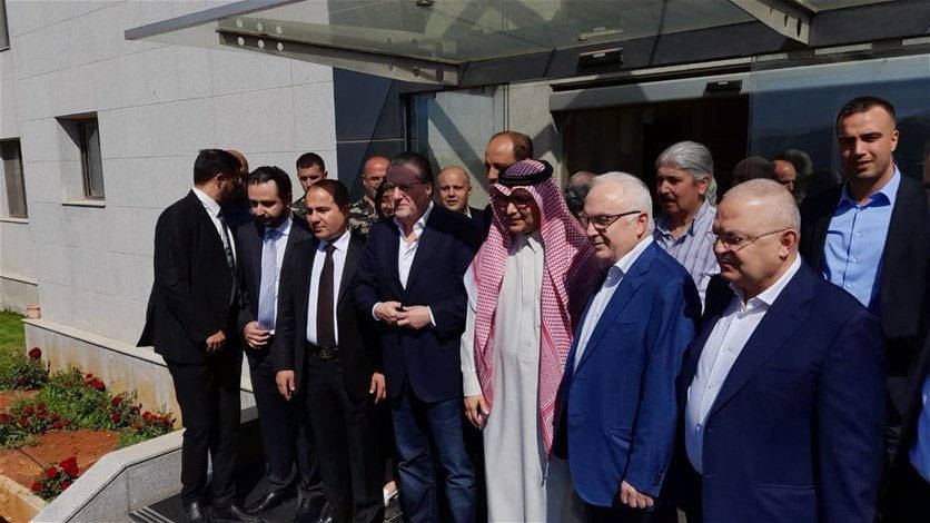 البخاري يقود حملة إنتخابيّة «ثلاثيّة الأبعاد» لتسجيل نقاط لا ربح المعركة :
تكثيف الإقتراع السني... رهان على تراجع مُشاركة الشيعة... وإسقاط باسيل
دريان يُبرّر والحريري «يتفهّم» الضغوط... ميقاتي «مُنزعج» من التحريض !