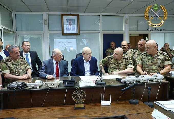 جال في غرف العمليّات الأمنيّة المواكبة للإنتخابات
ميقاتي: للمُشككين نقول ان الدولة قادرة
و "الأمور مضبوطة" والمُهمّ أن يربح لبنان