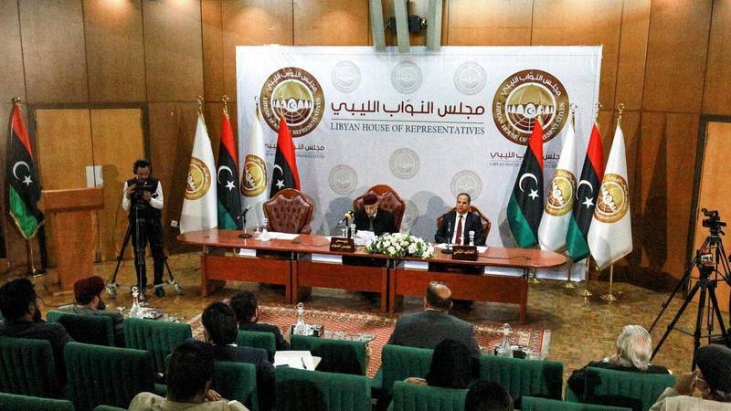 البرلمان الليبي يؤكد ضرورة تجميد إيرادات النفط حتى وضع آلية عادلة لاستفادة كل الليبيين