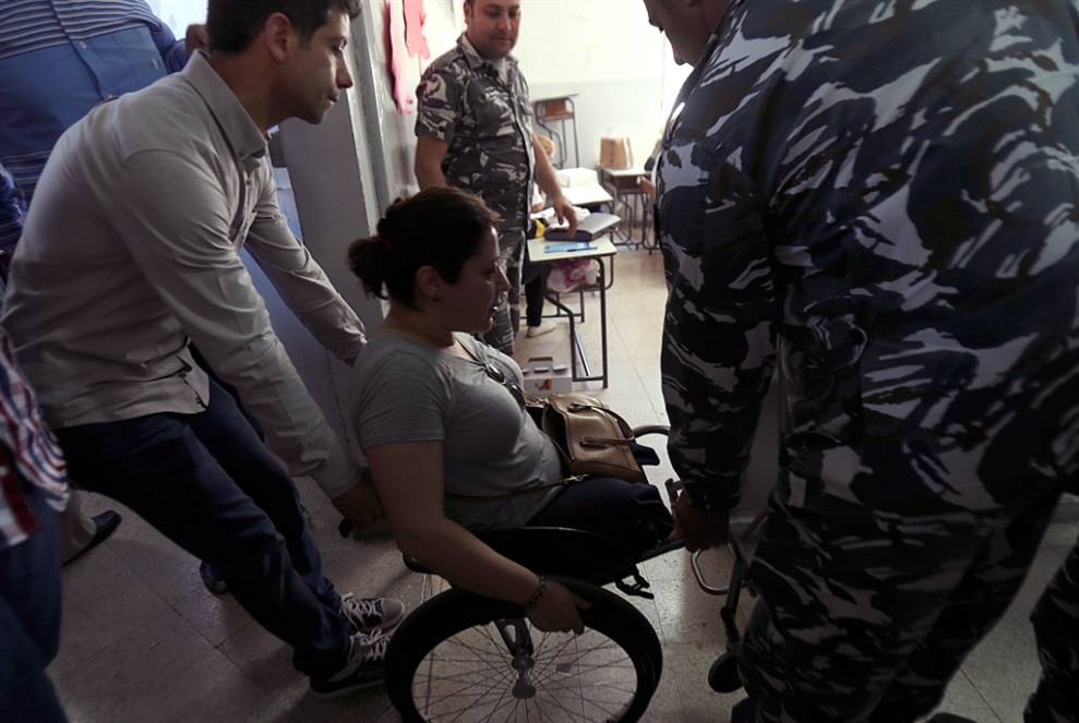الإنتخابات ومعاناة ذوو الاحتياجات الخاصة.. فأين الحل؟