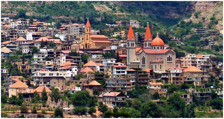 كيف هو الإقبال في دير الأحمر؟
