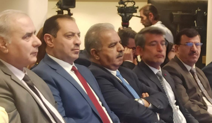 فياض: البنك الدولي عدل شروطة
بالنسبة للربط الكهربائي مع سوريا