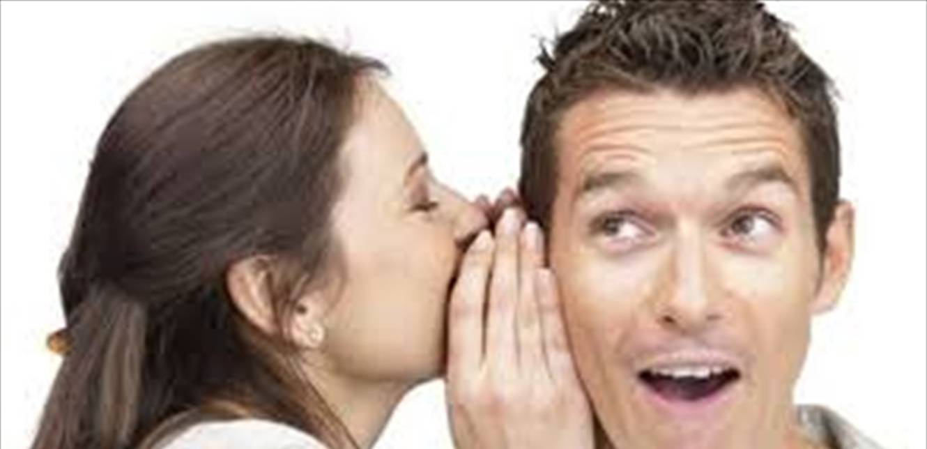 غالبا ما يلجا الرجال الى اخفاء مشاعرهم... ما هي الأسباب؟
