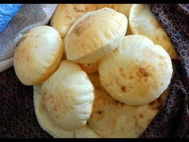 نقيب أصحاب الافران يحذر: إذا لم تُحلّ الأزمة اليوم فسنشهد طوابير من الناس على شراء الخبز