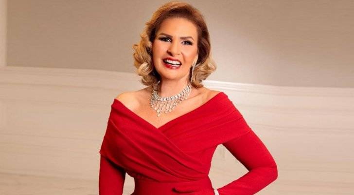 يسرا تكشف عن سبب نجاح عادل إمام