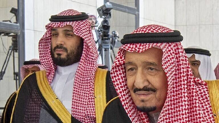 العاهل السعودي يغادر المستشفى