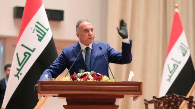 "العراق دائماً إلى جانب لبنان".. الكاظمي يهنئ ميقاتي