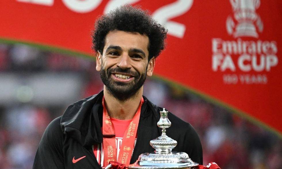 "فوربس" تكشف النقاب عن دخل صلاح السنوي ونجوم الرياضة