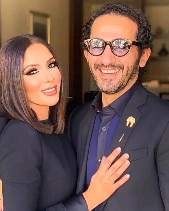بالفيديو - أحمد حلمي يكشف عن مشروع سينمائي مع منى زكي بعد 19 عاماً من آخر لقاء