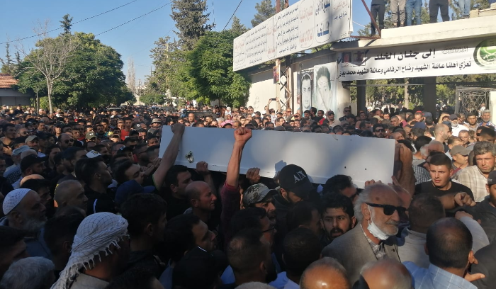تشييع محمد بيان في بعلبك
والعائلة اعتذرت عن عدم تقبّل التعازي