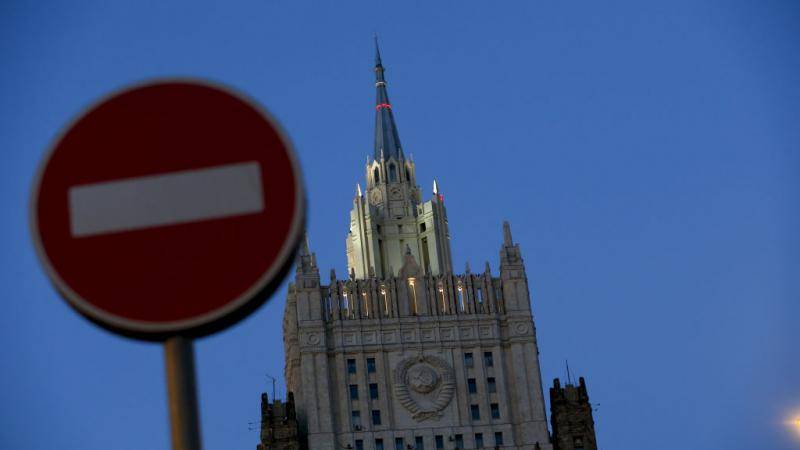 جو بايدن و 962 أميركياً ممنوعون من دخول روسيا