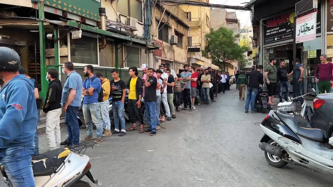 «حرب الارقام» الانتخابية تنذر «بشلل» سياسي طويل والانهيار الاقتصادي دون «كوابح»
بدء بازار الاستحقاقات الدستورية : لا مقايضة بين رئاسة المجلس والاستحقاق الحكومي
اسرائيل «المردوعة» توسط «اليونيفيل» لمنع تطور سوء التقدير الحدودي الى مواجهة!