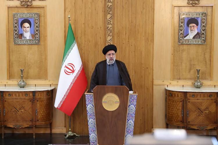 رئيسي: مواقف إيران وسلطنة عُمان متوافقة في الكثير من القضايا