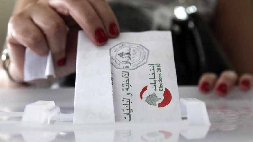 حرب «النفوذ» ترخي ظلالاً قاتمة على إنجاز الانتخابات