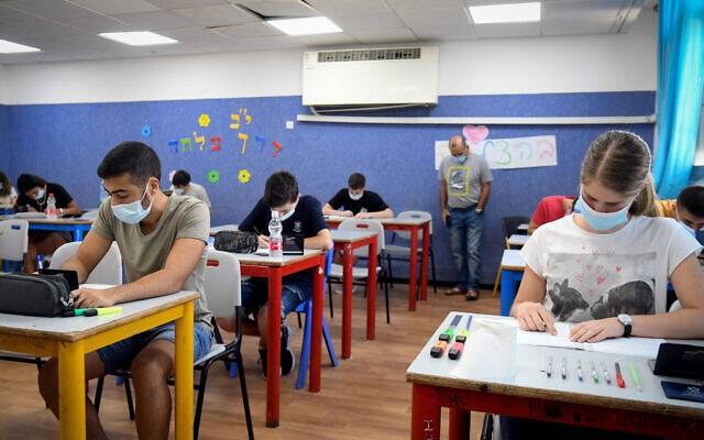 المدارس الكاثوليكيّة قرّرت تقليص العام الدراسي أسبوع