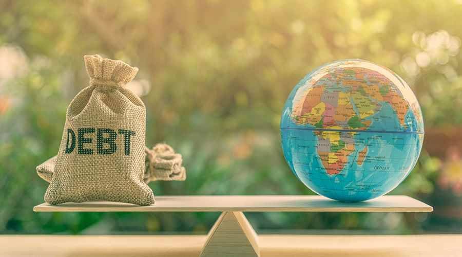 أزمة الديون تهدد الدول المتقدمة مع ارتفاع الفوائد وضغوط الركود