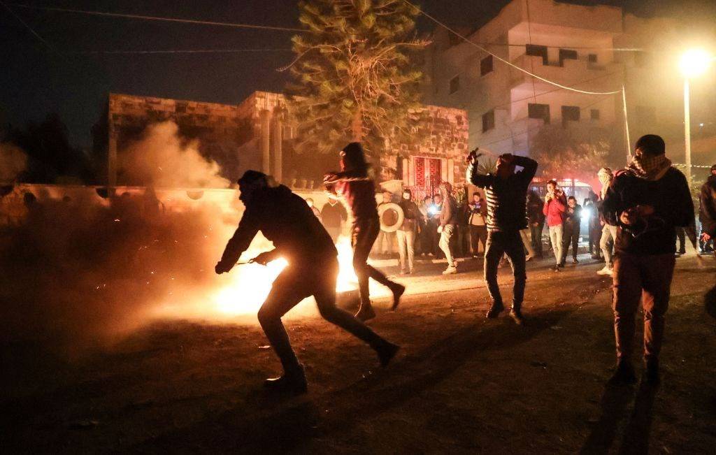 إصابة 88 فلسطينيا إثر اشتباكات في الضفة الغربية