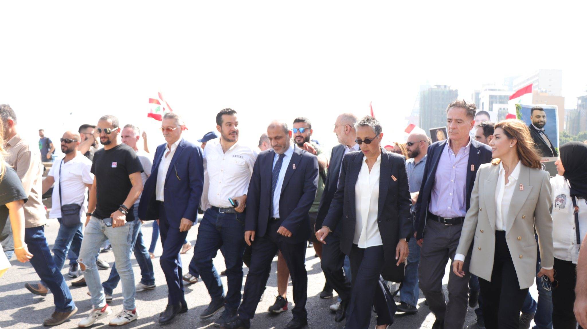 برفقة أهالي ضحايا المرفأ... هكذا توجّهوا نوّاب "التغيير" الى  المجلس اليوم