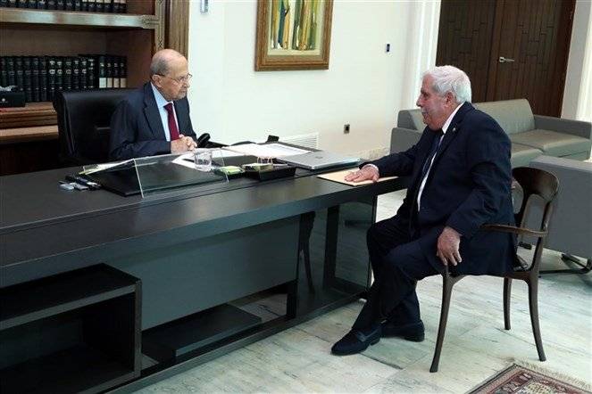 الرئيس عون استقبل الداود وأبرق مهنئاً الملكة اليزابيت الثانية بعيد ميلادها