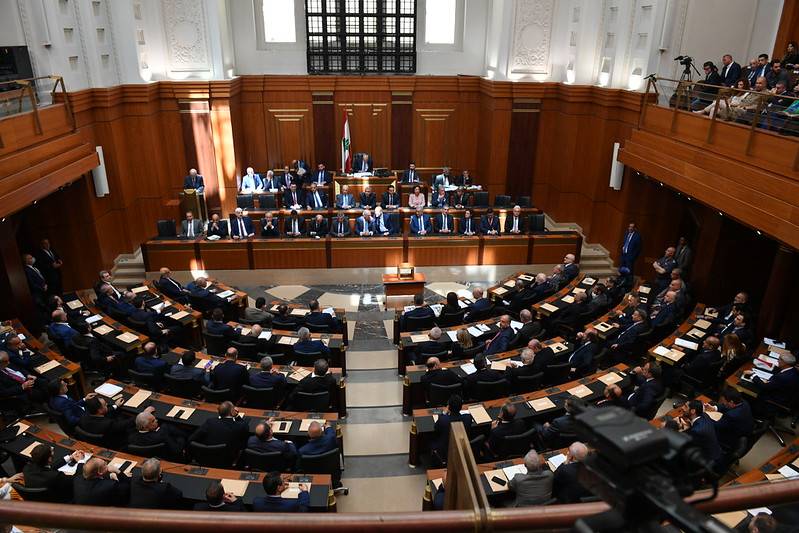 إنتخابات البرلمان أظهرت أنّ «الأكثرية» لا تزال قادرة على  تأمين «الأكثريّة المطلقة»
أيّ نائب يُمكنه لعب دور «النائب المٓلٓك».. ونوّاب 17 تشرين لن يُحقّقوا التغيير بمفردهم