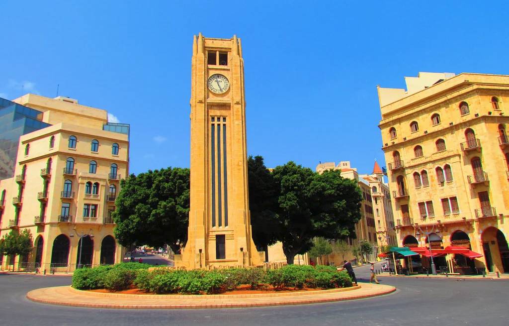 إصطفافات وتباينات وتعاون على القطعة في ساحة النجمة
