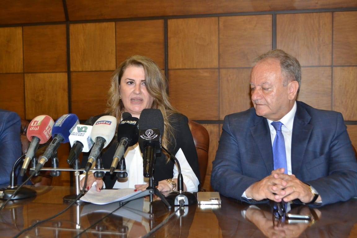 نقابتا المحامين في بيروت والشمال: سنكون
بالمرصاد لمحاولات تحميل الشعب أعباء الفساد